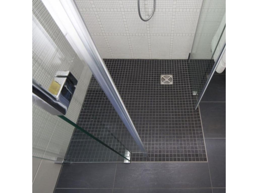 Domopure Primo 90x90 tileable shower tray with offset drain, Domopure vertical drain sealant, 320 ZKZG98457